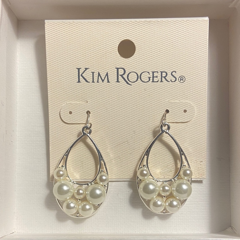 Kim Rogers Silver Teardrop Earrings with Cream Pearls